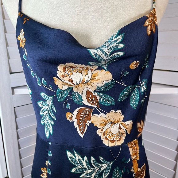 NEW CANTON WALKER DRESS - Picture 4 of 13